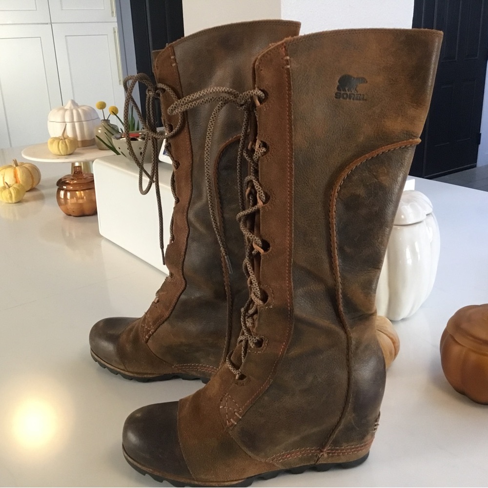 Sorel Dark Brown Lace-Up Boots